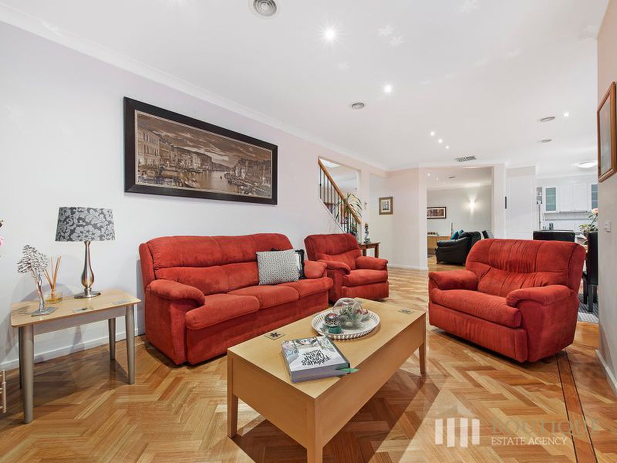 2 / 94 Bellbrook Drive, Dandenong North