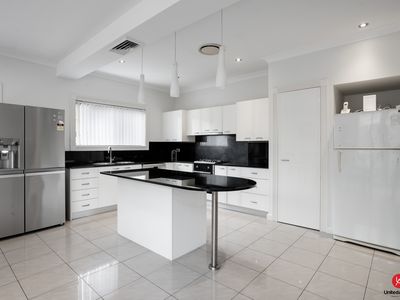 10 Rainham Circuit, West Hoxton