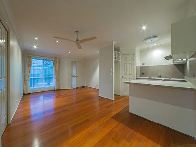 27/15 Epala Street, Carina