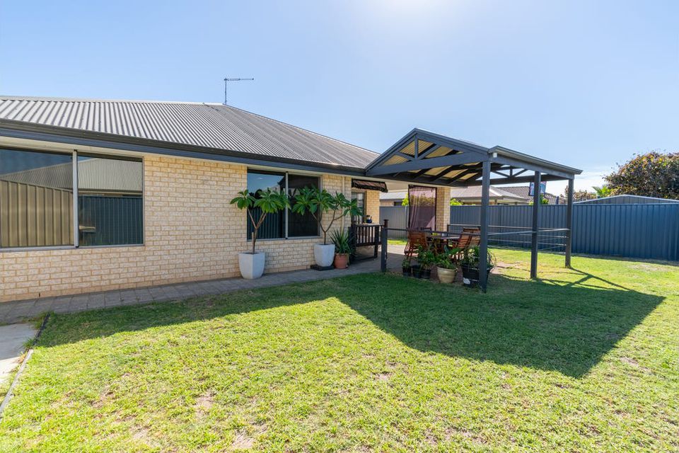 14 Callistemon Gardens, Baldivis