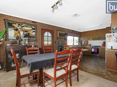 3 Dickson Ct, Chiltern