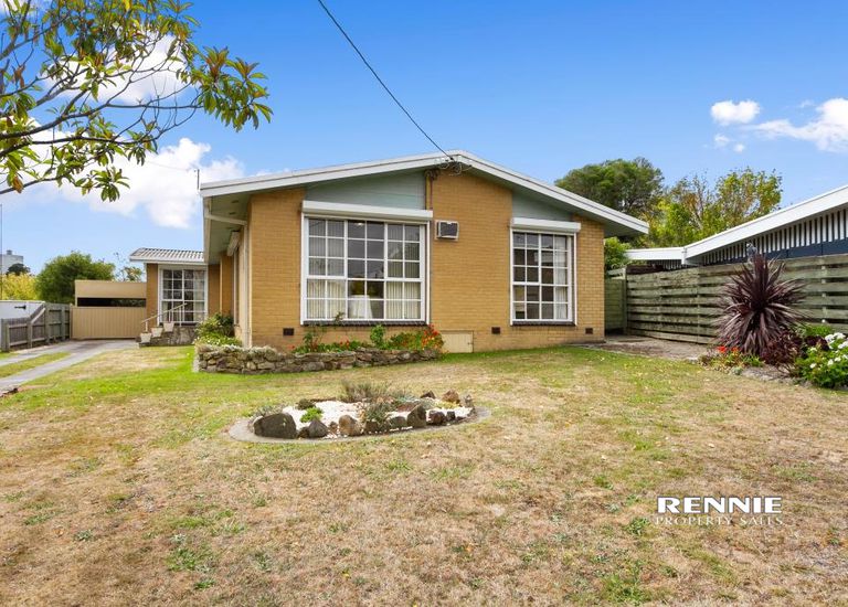 10 Urbahns Crescent, Morwell 10 Urbahns Crescent, Morwell