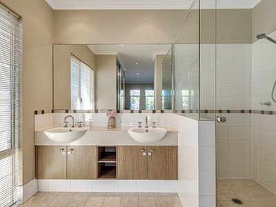 4 Surf Street, Yanchep