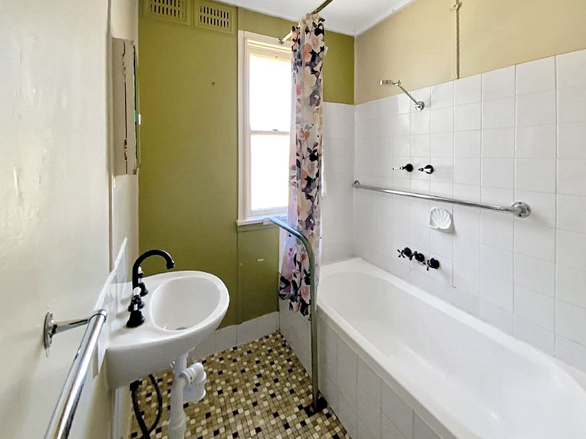 34 Scrivener Street, Forbes