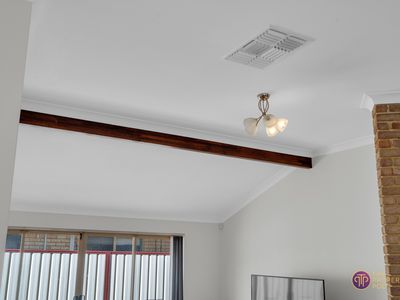 33 Redheart Drive, Thornlie