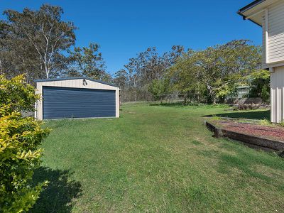 106 Naomai Street, Blackstone