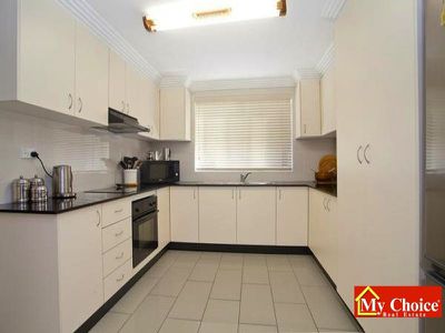 14 Basildon Road, Canley Heights