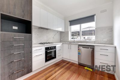 4 / 64-66 Holmes Road, Moonee Ponds