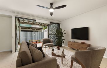 8 The Gardenway, Robina