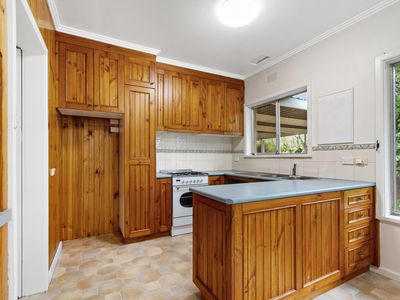 11 McGhee Street, Sale