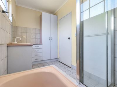 17 Raffles Road, Gray