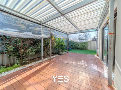 8 Godfrey Avenue, Cranbourne East