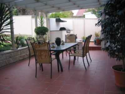 7 Stoney Creek Rd, Beverly Hills