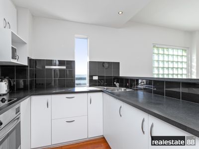 17  /  1142 Hay Street, West Perth