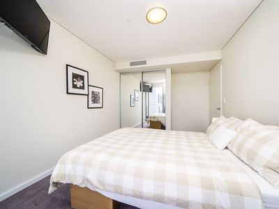 307 / 30 The Circus, Burswood
