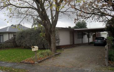 21 Railway Avenue, Beaconsfield