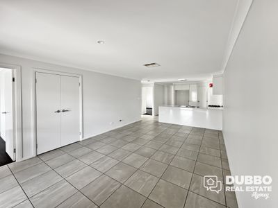 4 Graza Avenue, Dubbo