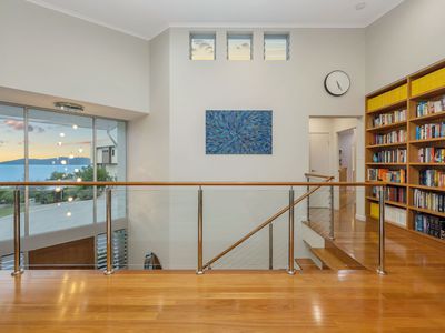 1 Seaview Court, Castle Hill