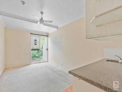 2 / 142 Faunce Street, Gosford