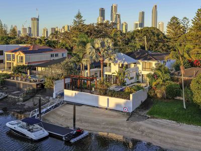 24 Gibraltar Drive, Isle Of Capri