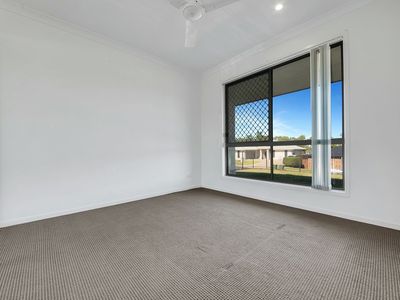 9 Dartmouth Close, Clinton