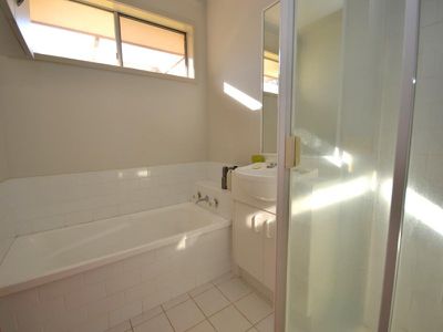 12 Allamar Court , Tawonga South