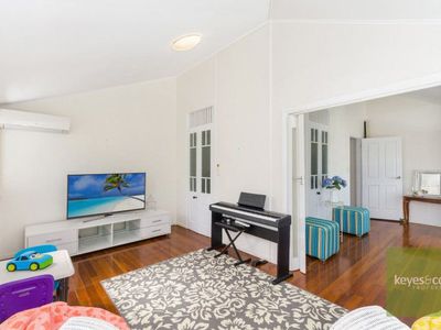 9 Hubert Street, South Townsville