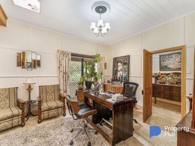 28 Calder Highway, Wedderburn