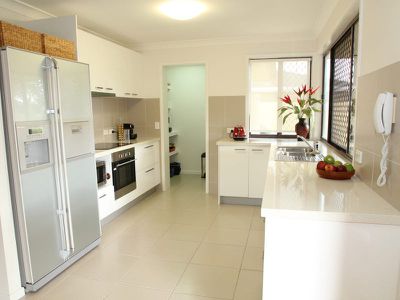 8 Neelong Court, Warana