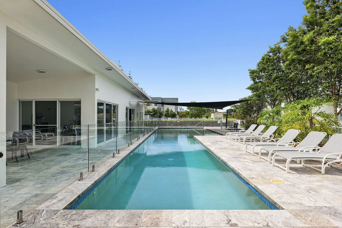 13 / 98 University Drive, Varsity Lakes