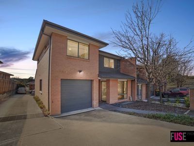 4 / 2 Derrima Road, Queanbeyan