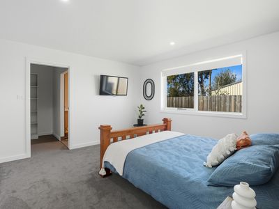 2 / 168 Agnes Street, George Town