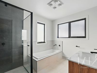 77 Oconnor Drive, Kingston