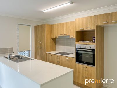 24 Sunnygold Street, Collingwood Park