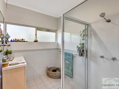 1 / 4 Silky Oak Drive, Nimbin