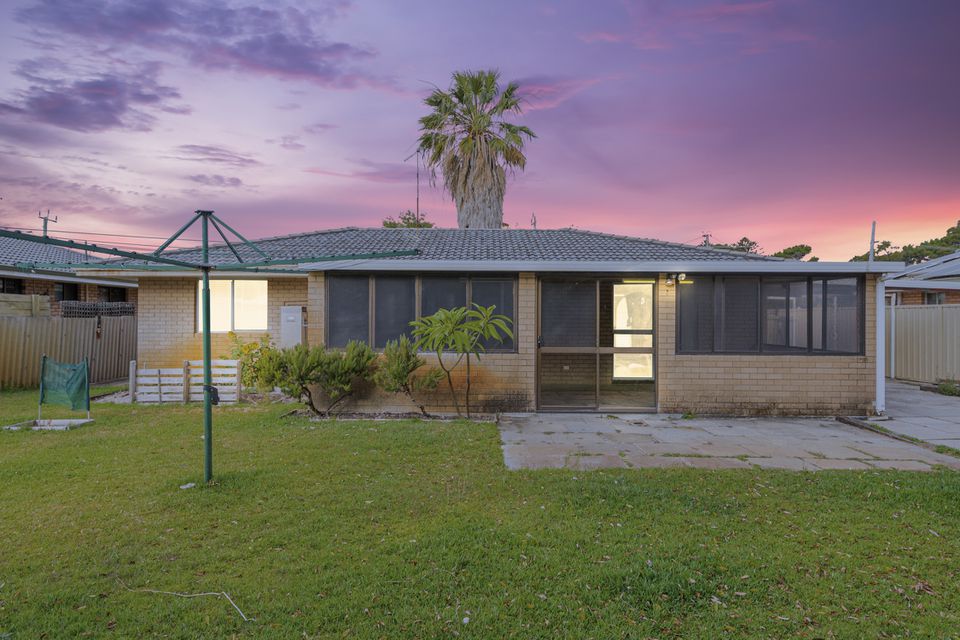 12b Seabrooke Avenue, Rockingham