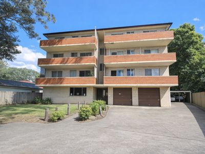 10 / 1 Waterside Crescent, Carramar