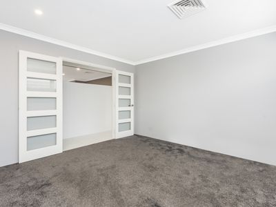 60 Bunker Crescent, Yanchep