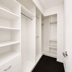918 / 6 Marquet Street