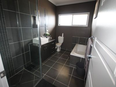 3 Hilltop Court, Toll