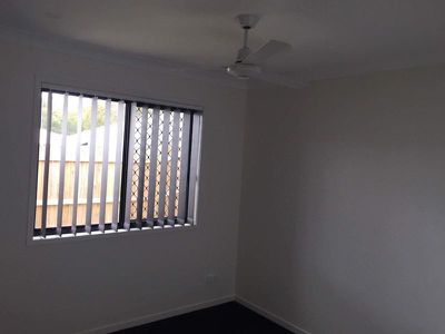 2 / 23 Firestone Avenue, Pimpama