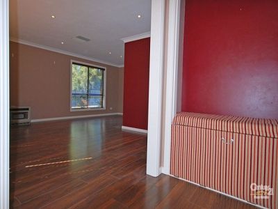 9 Wise Close, Dubbo