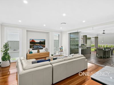 37 Bottlebrush Drive, Calderwood