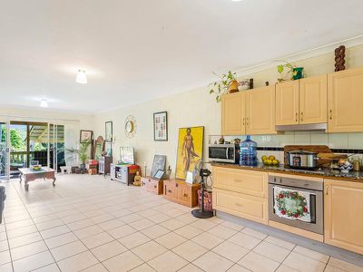 1 / 4 Silky Oak Drive, Nimbin