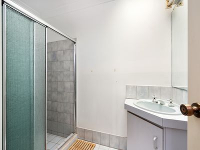 3 / 211 Hare Street, West Lamington