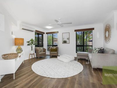 8 Hallett Close, Douglas