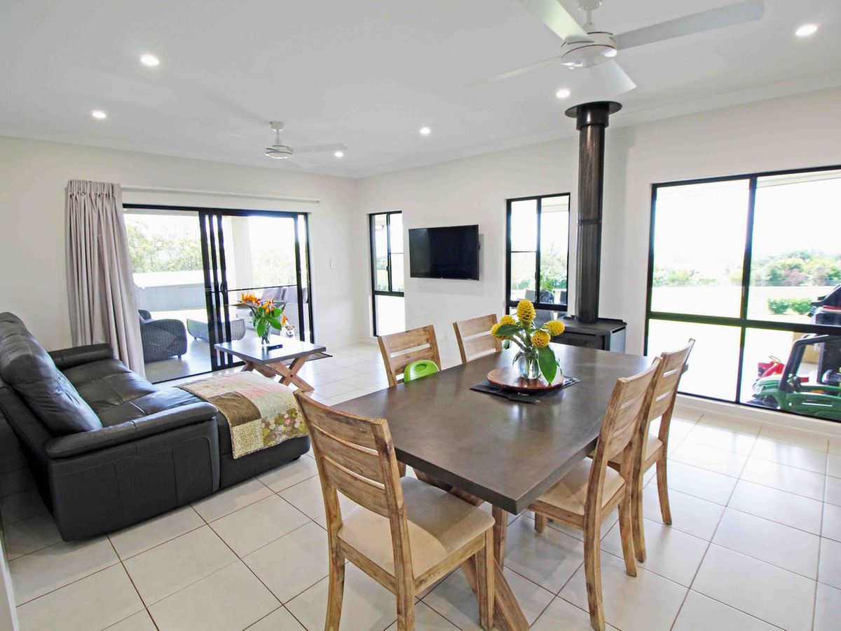 21 Moffat Drive, Tolga