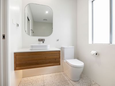 18 SIMMONS Drive, Ulladulla