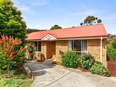 12 Fairview Drive, Kingston