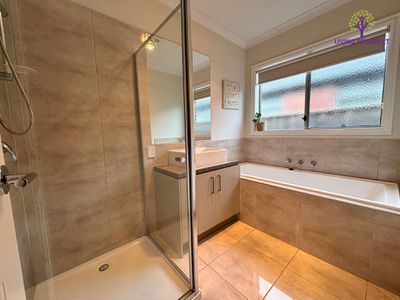 25 Hanover Street, Point Cook